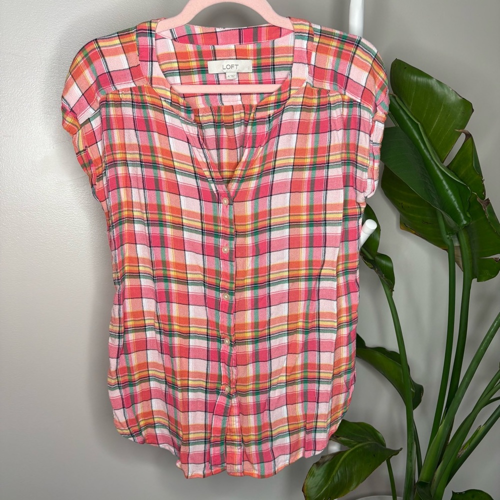 2/15$ 🍒 LOFT Pink and Orange Plaid Cap Sleeve Blouse with Mandarin Collar